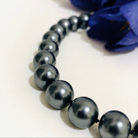 vintage grey faux pearl bead choker necklace - Picture 4 of 11
